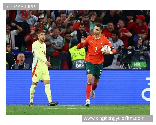 C罗正式入股综合格斗联盟WOWFC助力西班牙体育新篇章