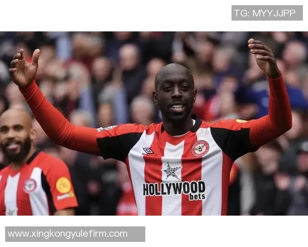 布伦特福德官方宣布与27岁中场雅内特续约至2030年6月，续约消息引发关注